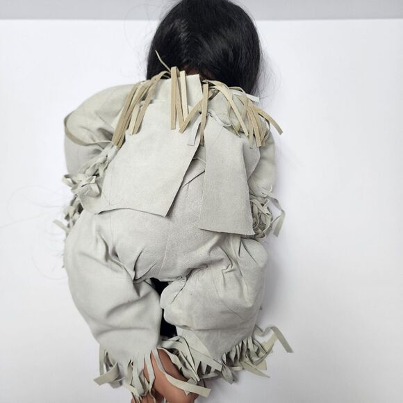 Sitting Native American Porcelain Weighted Doll 12" - Picture 6 of 7